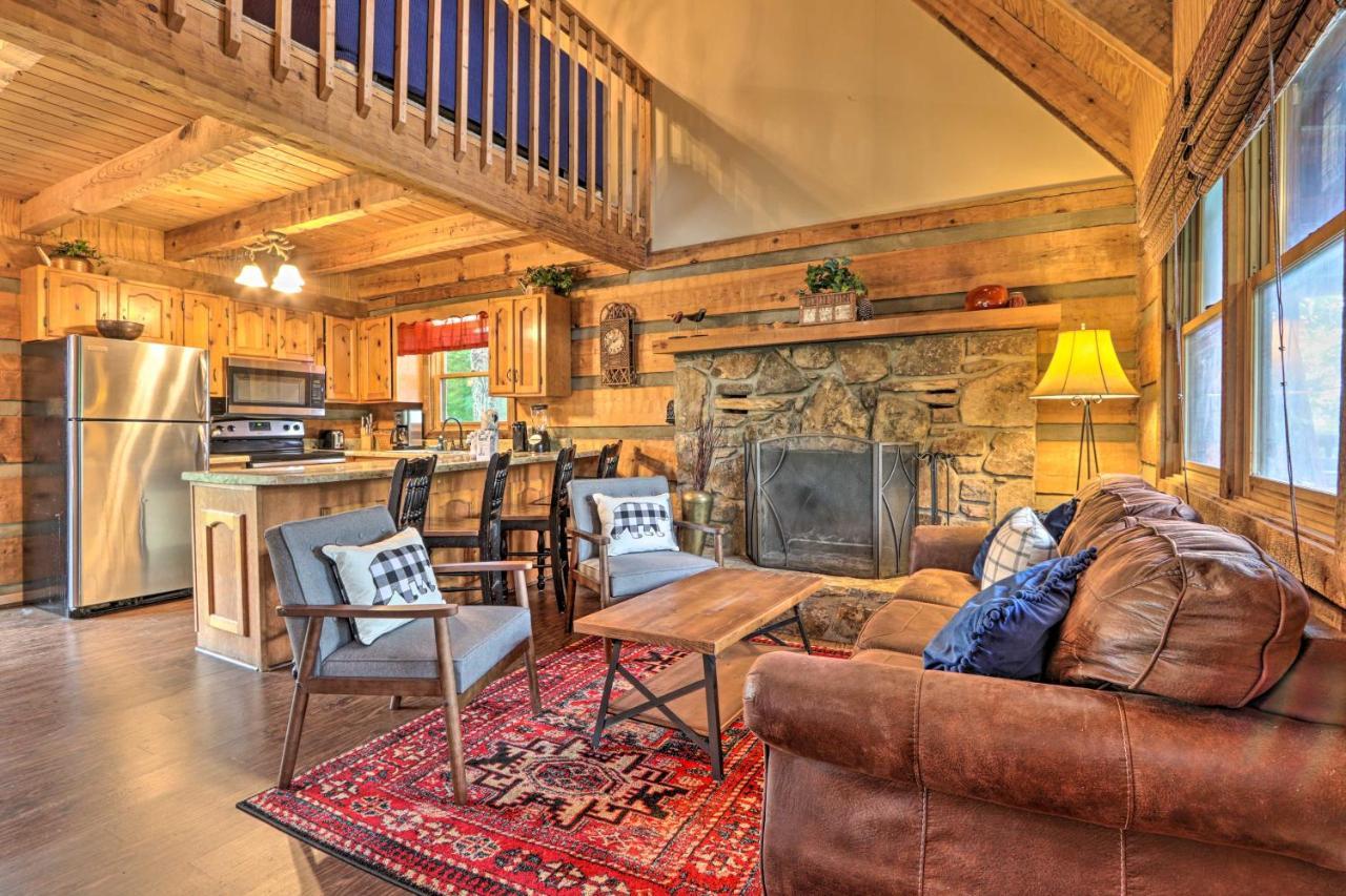 Вілла Gatlinburg Escape With Hot Tub, Deck And Mtn View Екстер'єр фото