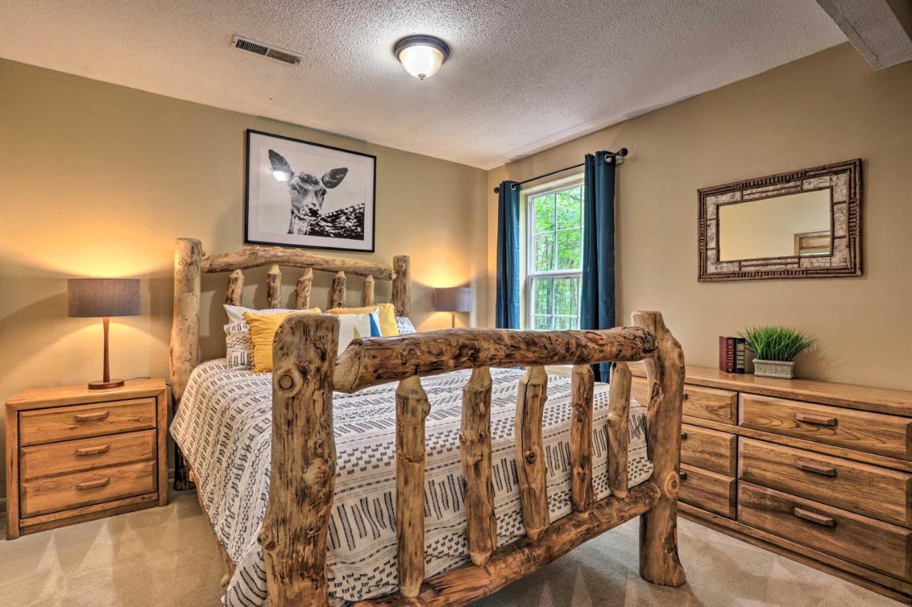 Вілла Gatlinburg Escape With Hot Tub, Deck And Mtn View Екстер'єр фото
