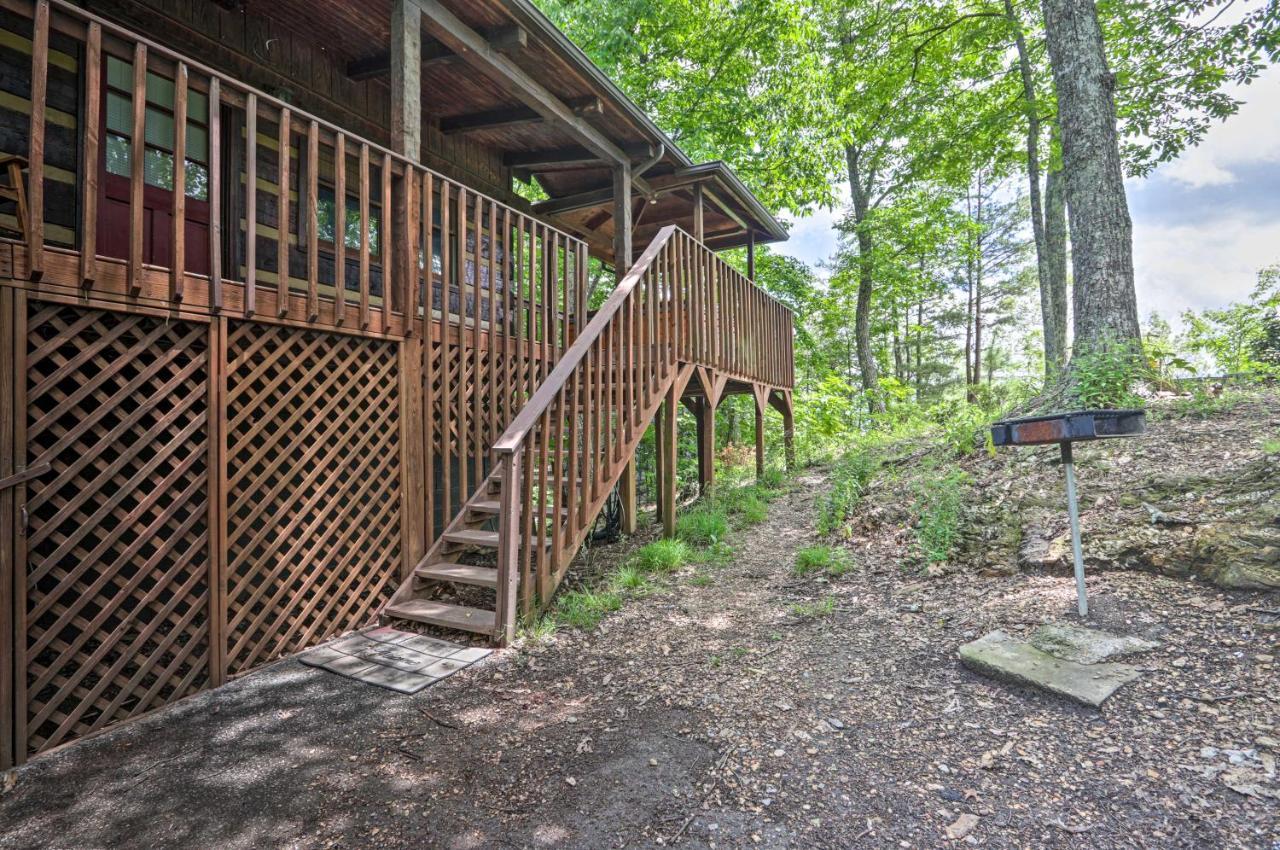 Вілла Gatlinburg Escape With Hot Tub, Deck And Mtn View Екстер'єр фото